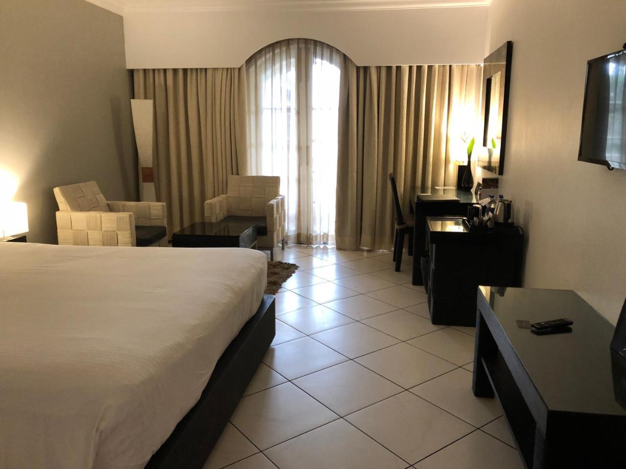 The Zuri White Sands, Goa Resort & Casino Varca Ngoại thất bức ảnh